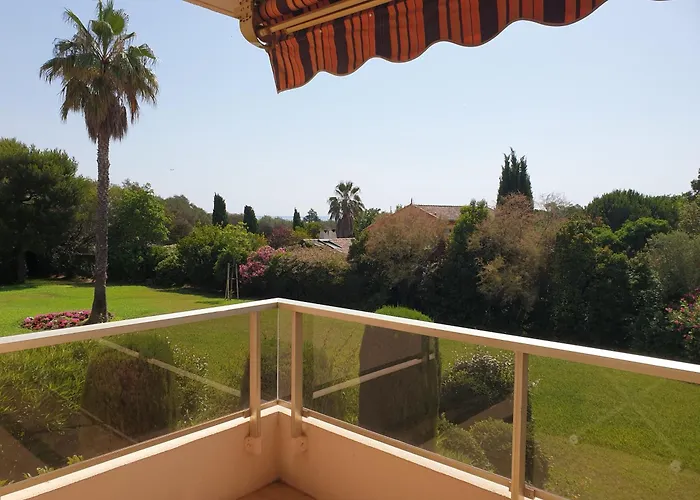 Breguieres Apartment *