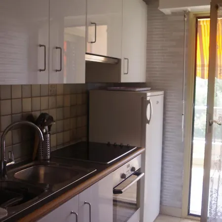 Breguieres Apartment *