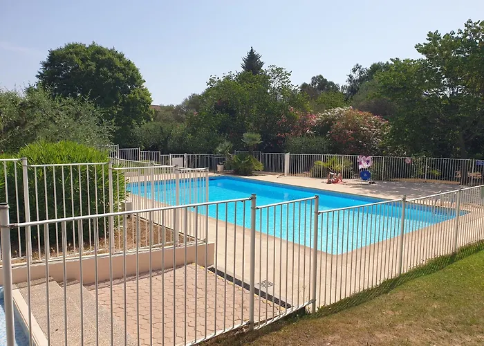 Breguieres Apartamento *